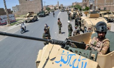 Powerful blast rocks Kabul after Afghan army urges civilians to leave Taliban-controlled areas of major city