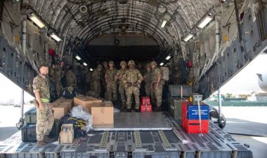 UK troops arrive in Kabul
