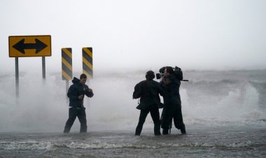 Hurricane Ida strikes Louisiana as Category 4 storm