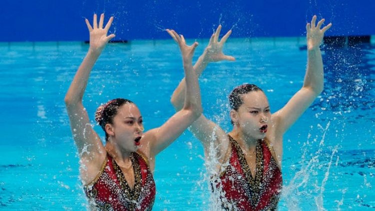 Citing death of Raven Saunders' mom, IOC pauses investigation into medals podium protest