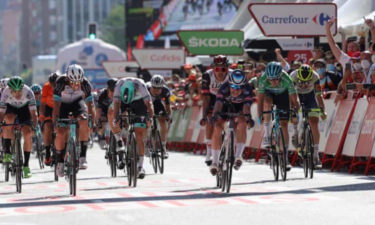 Philipsen wins Vuelta 2nd stage