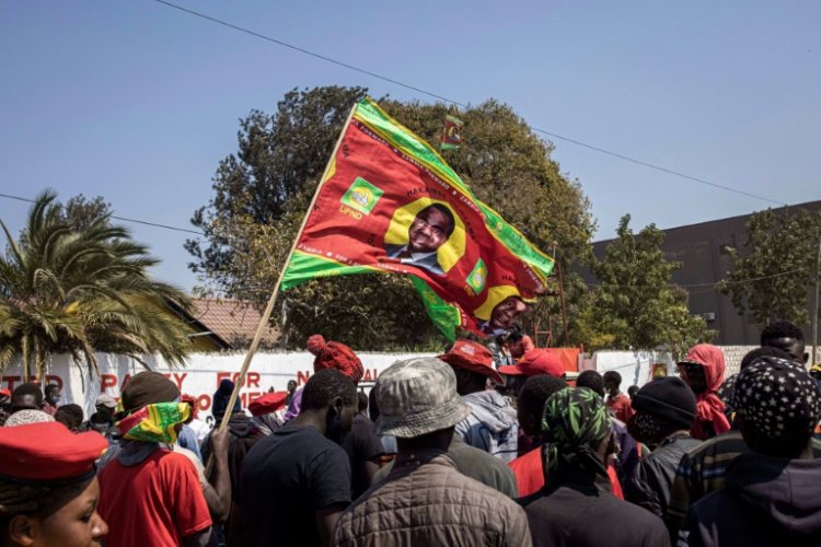 Zambian opposition candidate leads vote, supporters celebrate ahead of final result