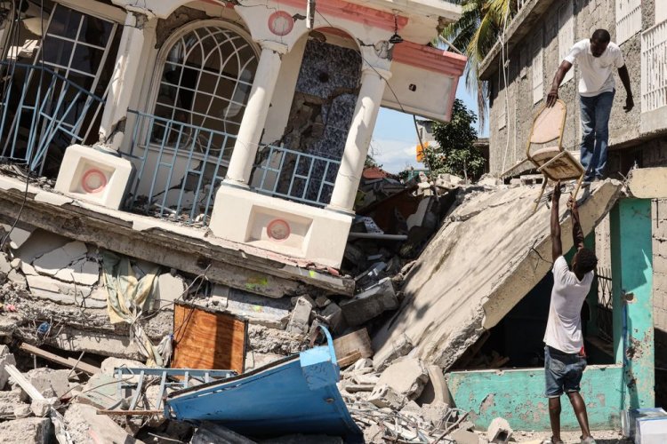 Mexico and Colombia send aid after deadly Haiti quake