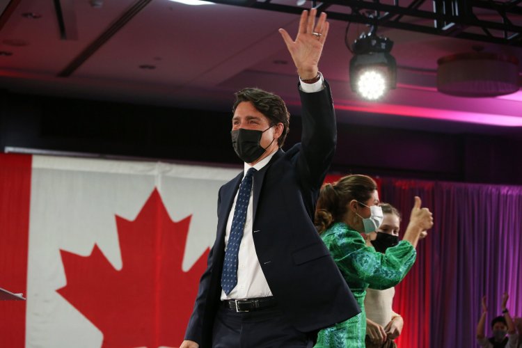 Canada’s Trudeau stays in power