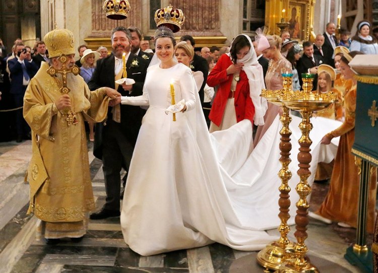 Aristocrats flock to Russia for first royal wedding in century