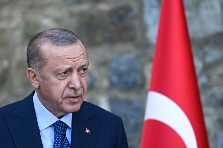 Erdogan steps back from threat to expel Western envoys