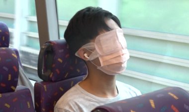 The passengers on the bus go ZZZ on Hong Kong nowhere route