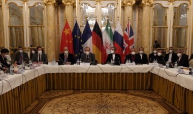 Iran nuclear talks resume, Tehran 'determined' to salvage deal