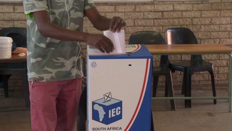 South Africa holds local polls set to challenge the ANC
