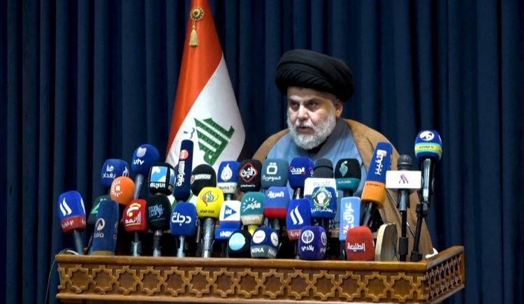 Iraq Shiite cleric Sadr speaks during press conference in Najaf