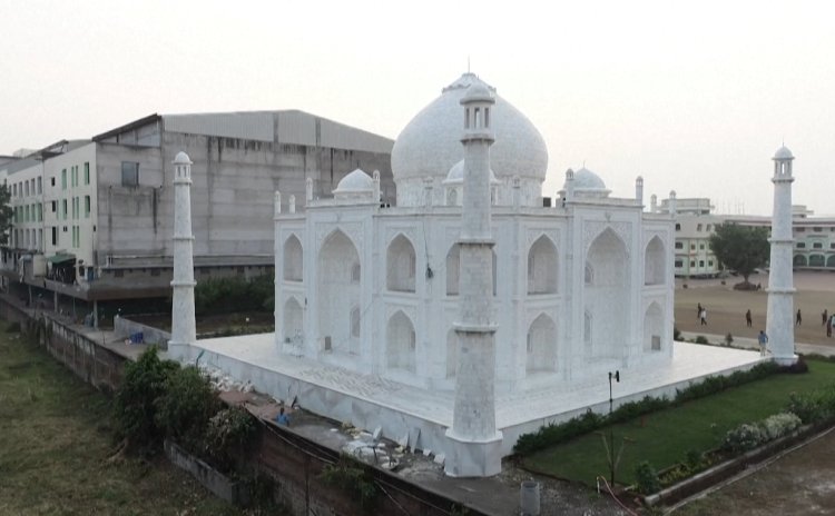 Indian builds Taj Mahal replica home for wife