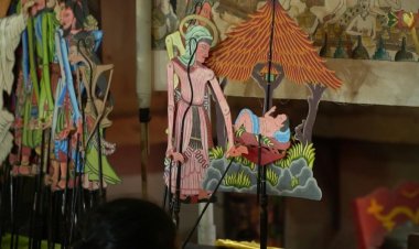 Indonesian community tells the story of Jesus through shadow puppets