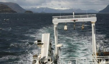 Chilean scientists seek answers to climate change in "the end of the world"