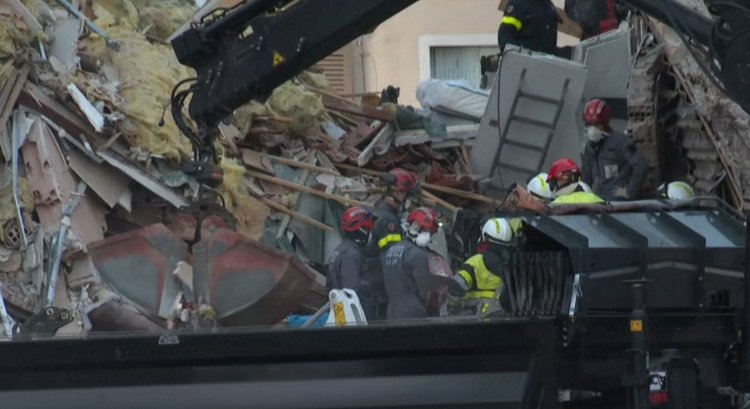 One dead, two missing after building collapses in France