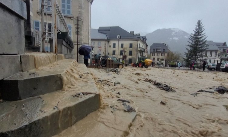 Southwest France hit by flooding after heavy rains