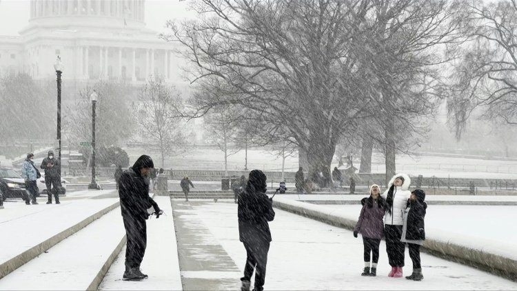 Millions hunker down as storm hits eastern US