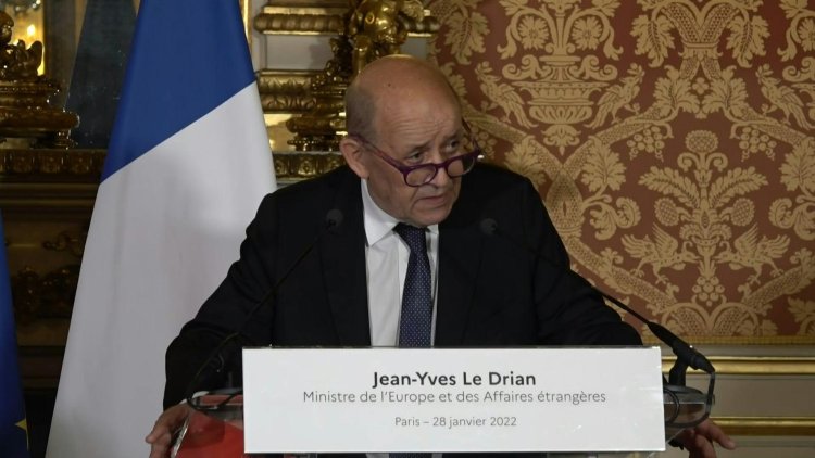 France to 'adapt' Mali mission as ties with junta fray