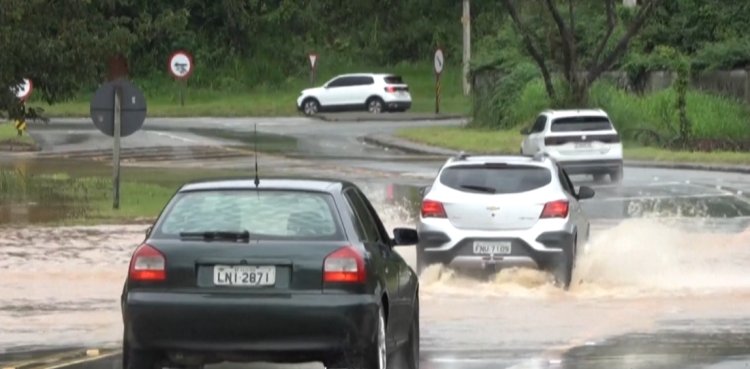 Torrential rains leave at least 18 dead in Brazil