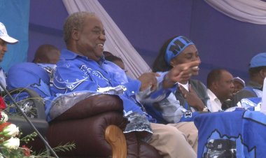 Zambia's Banda dies at 85, presided over boom and graft