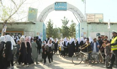 Afghan girls head back to school as Taliban end ban