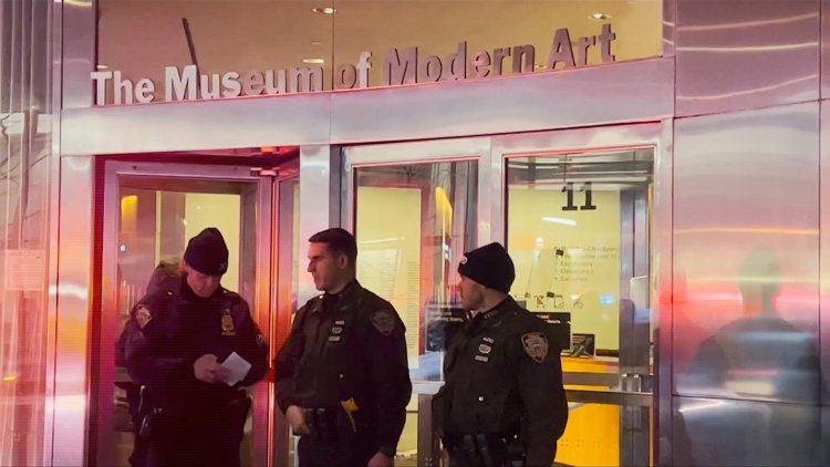 Two wounded in stabbing at New York's Museum of Modern Art
