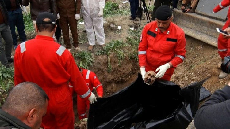 Iraq digs up mass grave containing bodies of IS fighters, relatives