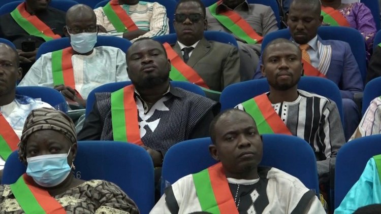 Burkina transition assembly sworn in