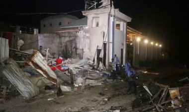 Six killed in restaurant blast in Somali capital