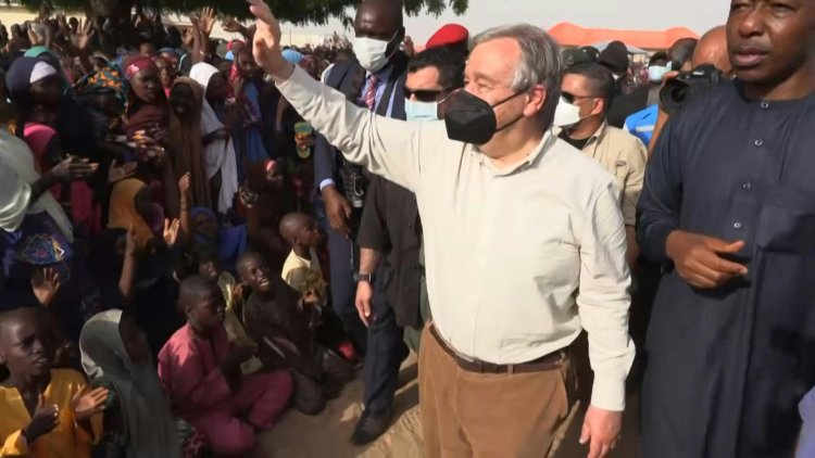 UN chief visits Sahel's 'martyred' refugees