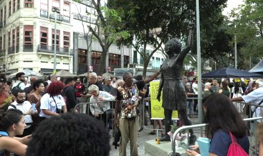 Statue of activist Marielle Franco installed in Rio de Janeiro