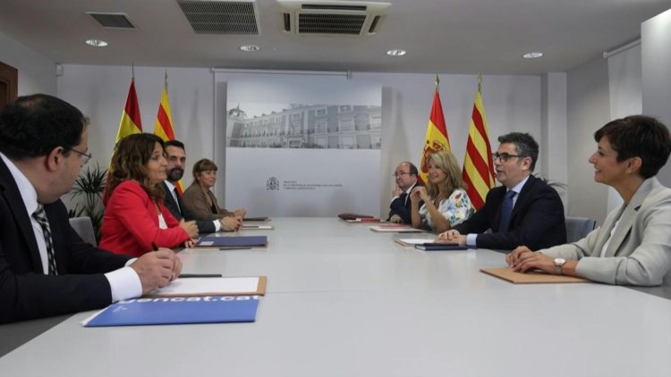 Spain and Catalonia reach first agreements in third round of negotiations