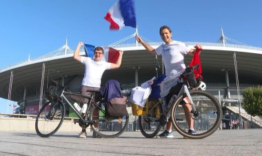 Challenge to cycle from Paris to Doha