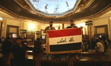 Deadly chaos after Sadr quits politics