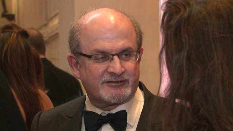 Salman Rushdie stabbed on stage