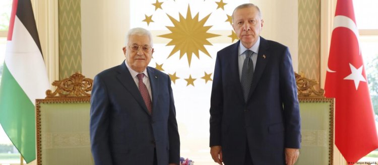 Türkiye warmly welcomes Abbas after restoring Israel ties