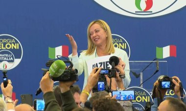 Giorgia Meloni's far-right triumphs in Italy vote