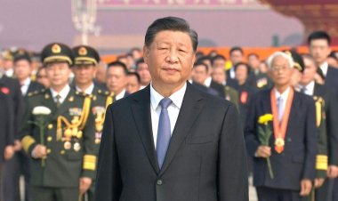 Chinese leader Xi attends Martyrs' Day ceremony