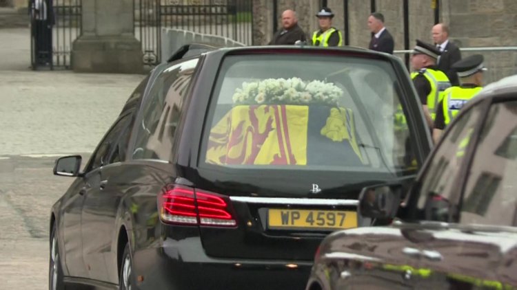 Queen's coffin arrives in Edinburgh on solemn final journey