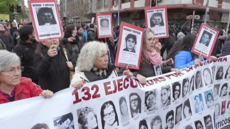 Protests riot on 49th anniversary of Pinochet coup in Chile