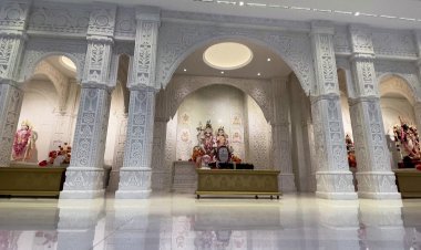Ornate Hindu temple opens doors in Islamic UAE