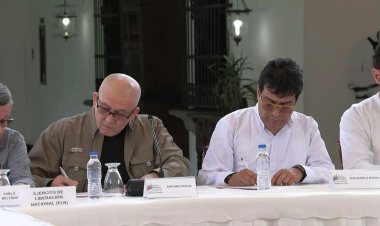 Colombia and ELN guerrillas announce new peace talks