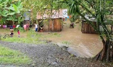 Hurricane Julia slams Nicaragua, menaces Central America