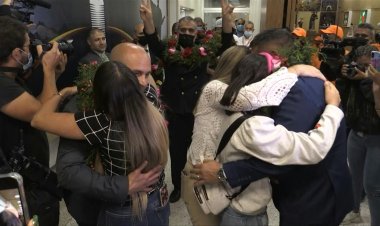 Crew members of plane grounded in Argentina arrive in Venezuela