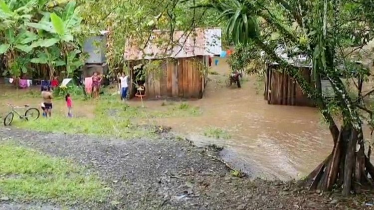 Hurricane Julia slams Nicaragua, menaces Central America