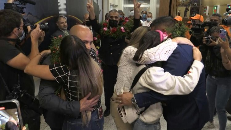 Crew members of plane grounded in Argentina arrive in Venezuela