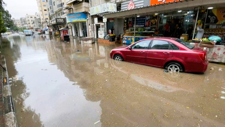 Heavy rainfall floods Gaza City