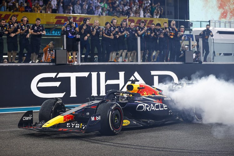 Abu Dhabi Grand Prix: Max Verstappen wins in final race