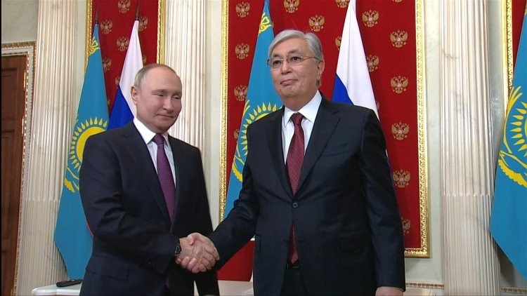 Putin, Kazakh leader affirm ties after Ukraine tensions