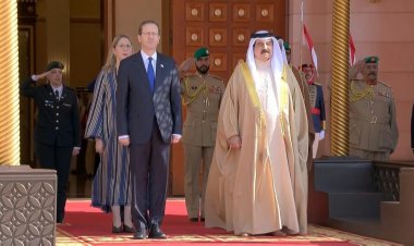 Herzog becomes first Israeli president to visit Bahrain
