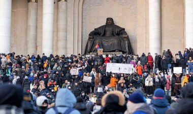 Thousands protest corruption, inflation in Mongolia